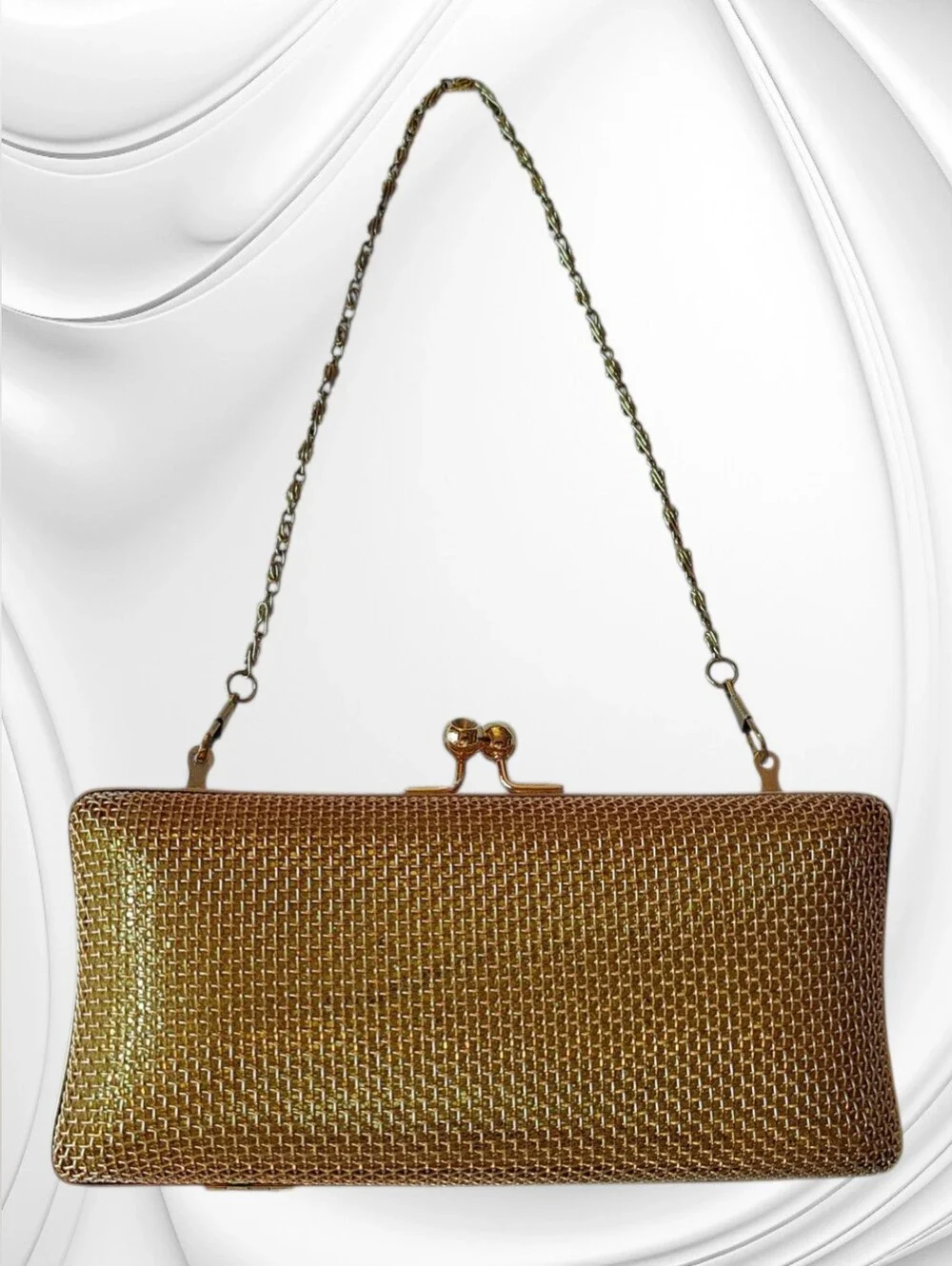 VTG Gold Mesh Evening Clutch Kiss Lock Black Velvet Flock Lining Hard Shell Case